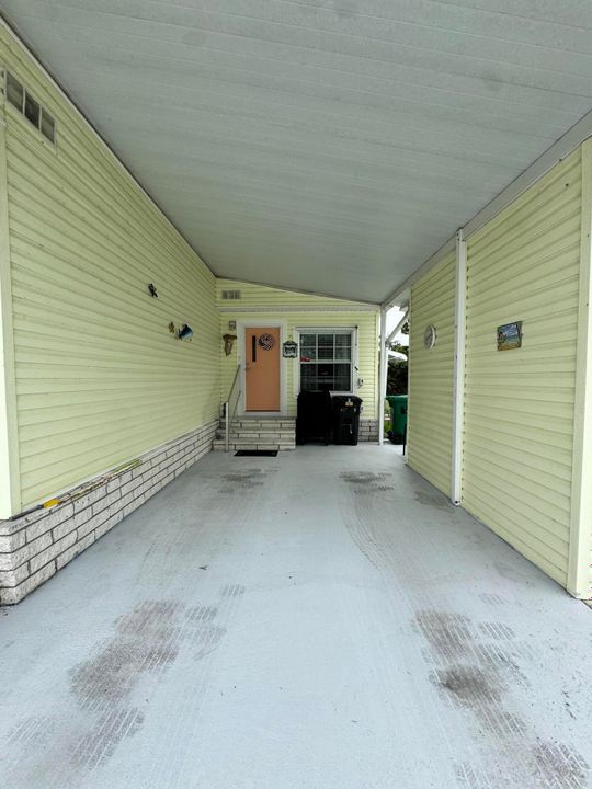 For Sale: $34,900 (2 beds, 2 baths, 1400 Square Feet)