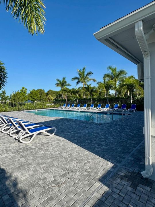 Activo con contrato: $315,000 (3 camas, 2 baños, 1632 Pies cuadrados)