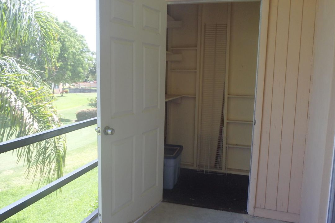 待售: $69,900 (2 贝兹, 1 浴室, 819 平方英尺)