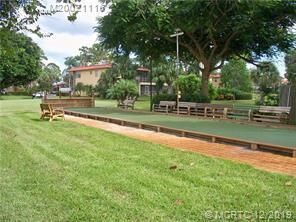 待售: $69,900 (2 贝兹, 1 浴室, 819 平方英尺)