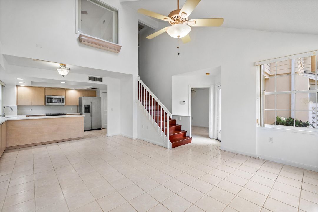 На продажу: $350,000 (3 спален, 2 ванн, 1386 Квадратных фут)