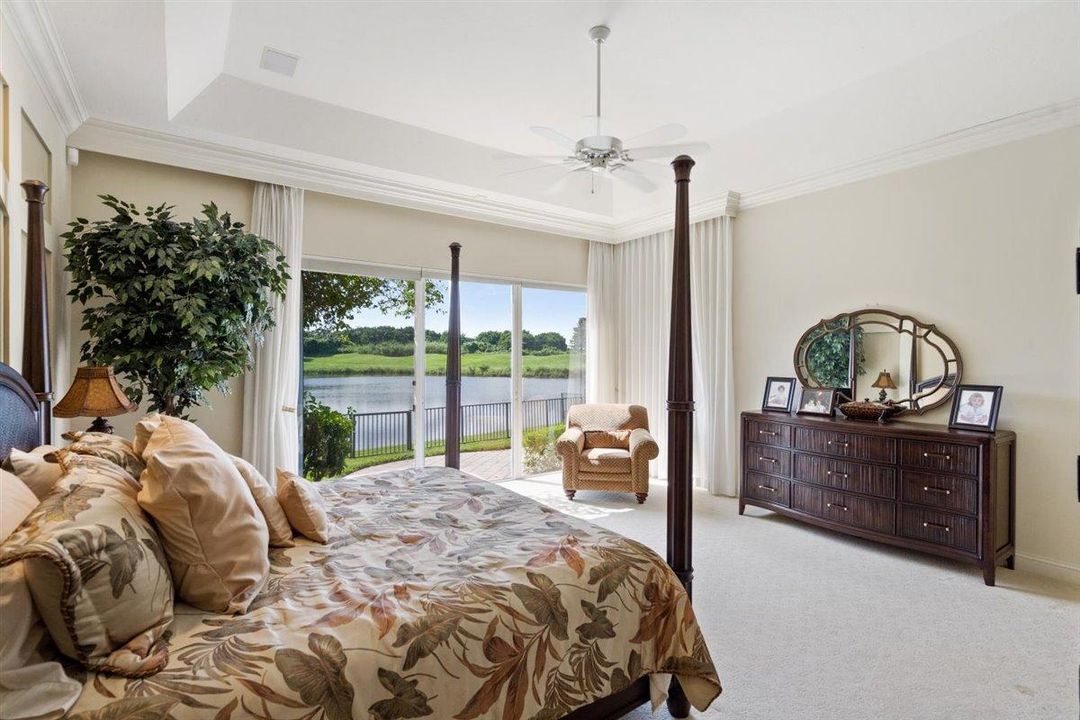 Под контрактом: $17,500 (3 спален, 3 ванн, 3312 Квадратных фут)