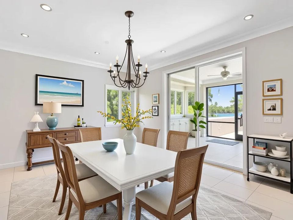 For Sale: $3,295,000 (3 beds, 4 baths, 4345 Square Feet)