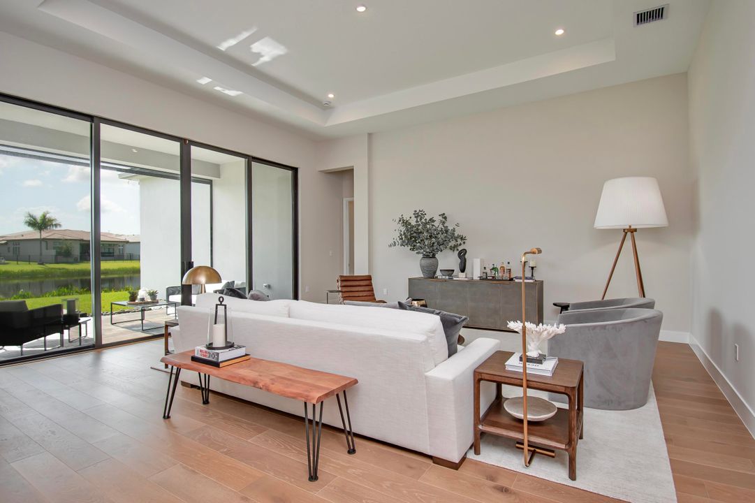 For Sale: $2,500,000 (4 beds, 4 baths, 3106 Square Feet)