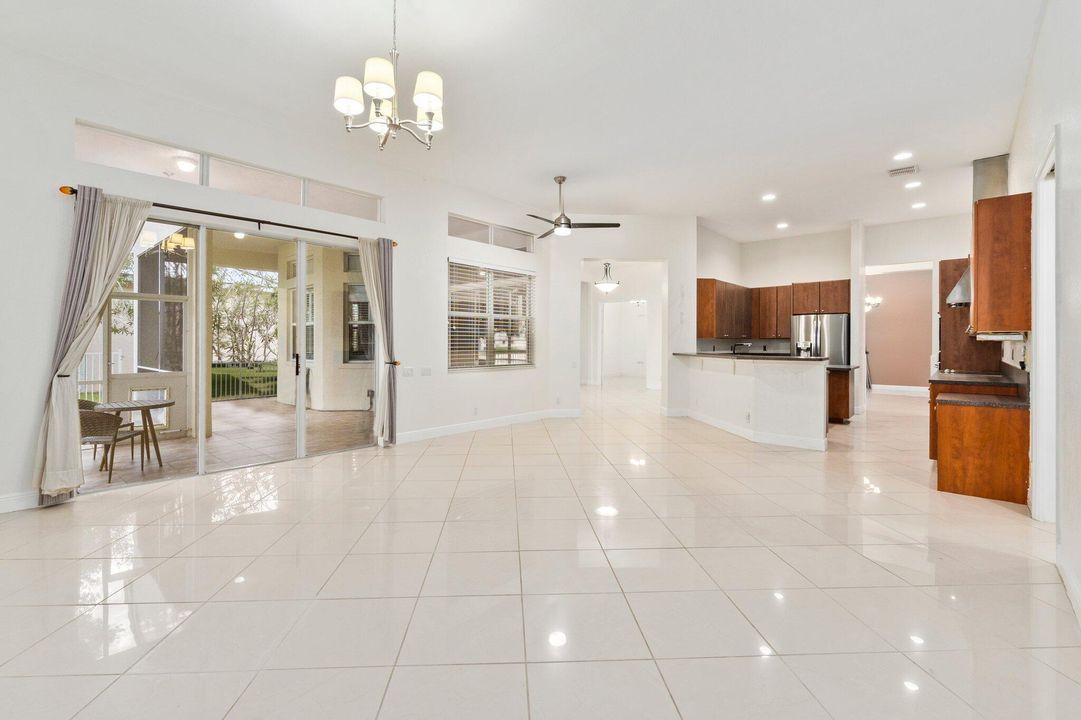 待售: $525,000 (4 贝兹, 3 浴室, 2943 平方英尺)