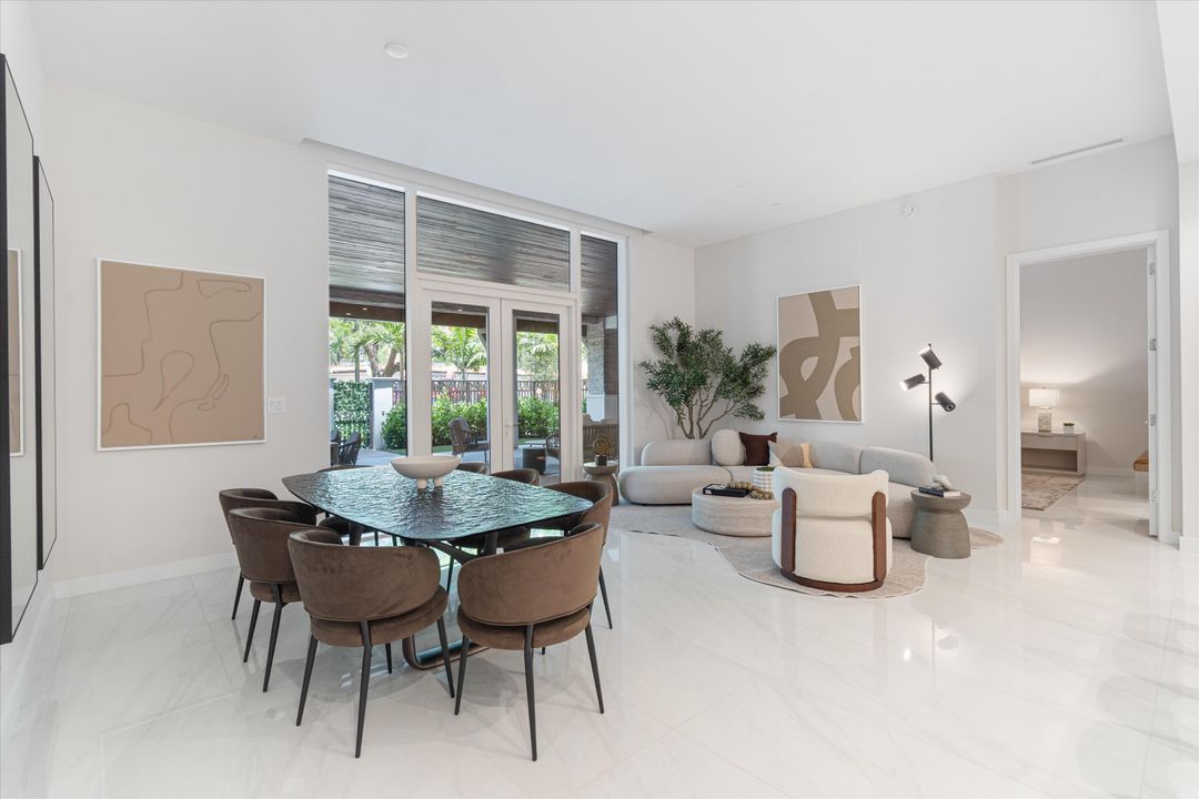 Active With Contract: $2,750,000 (2 beds, 2 baths, 2193 Square Feet)