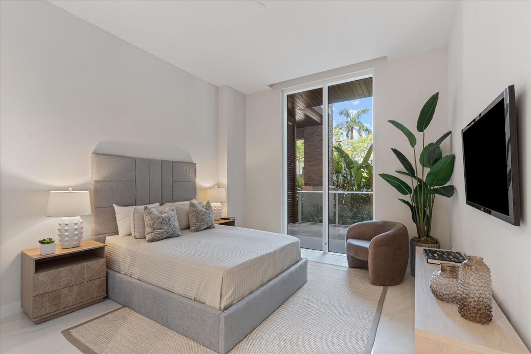 Active With Contract: $2,750,000 (2 beds, 2 baths, 2193 Square Feet)