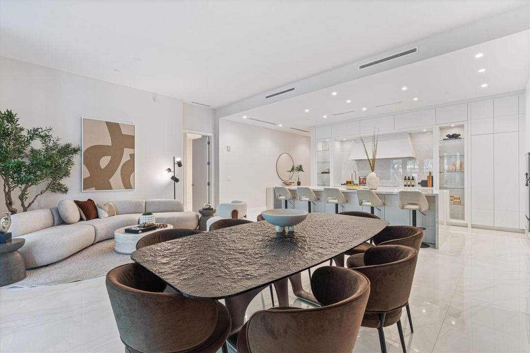 Active With Contract: $2,750,000 (2 beds, 2 baths, 2193 Square Feet)