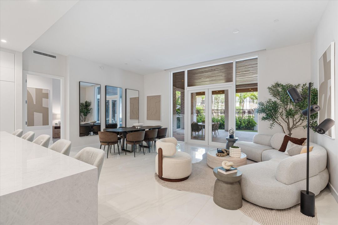Active With Contract: $2,750,000 (2 beds, 2 baths, 2193 Square Feet)