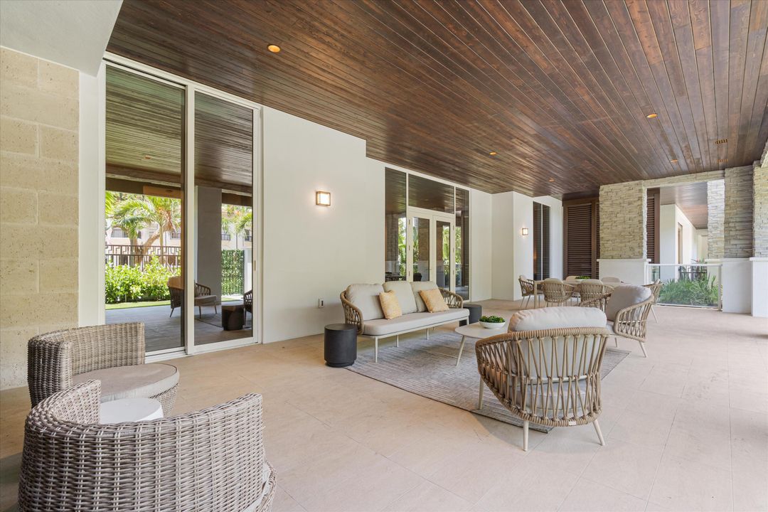 Active With Contract: $2,750,000 (2 beds, 2 baths, 2193 Square Feet)