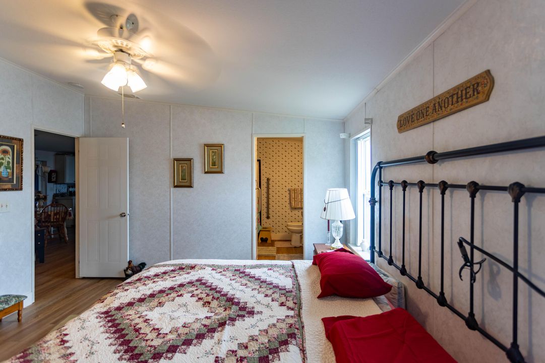 待售: $172,900 (2 贝兹, 2 浴室, 1286 平方英尺)