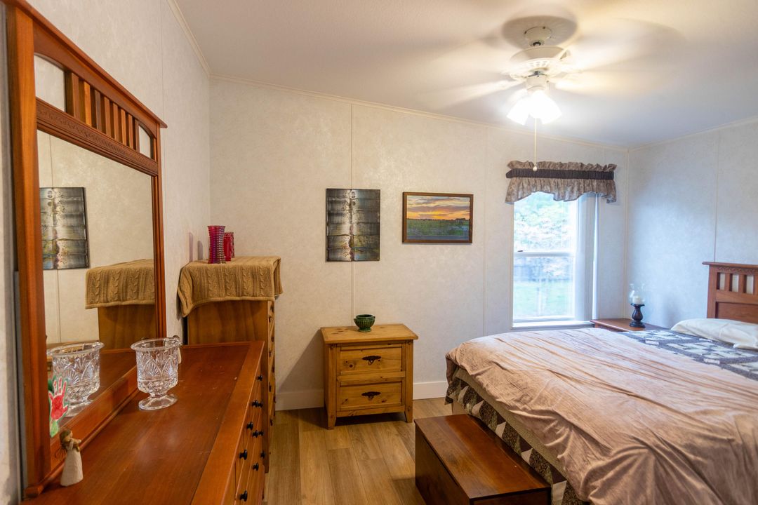 待售: $172,900 (2 贝兹, 2 浴室, 1286 平方英尺)