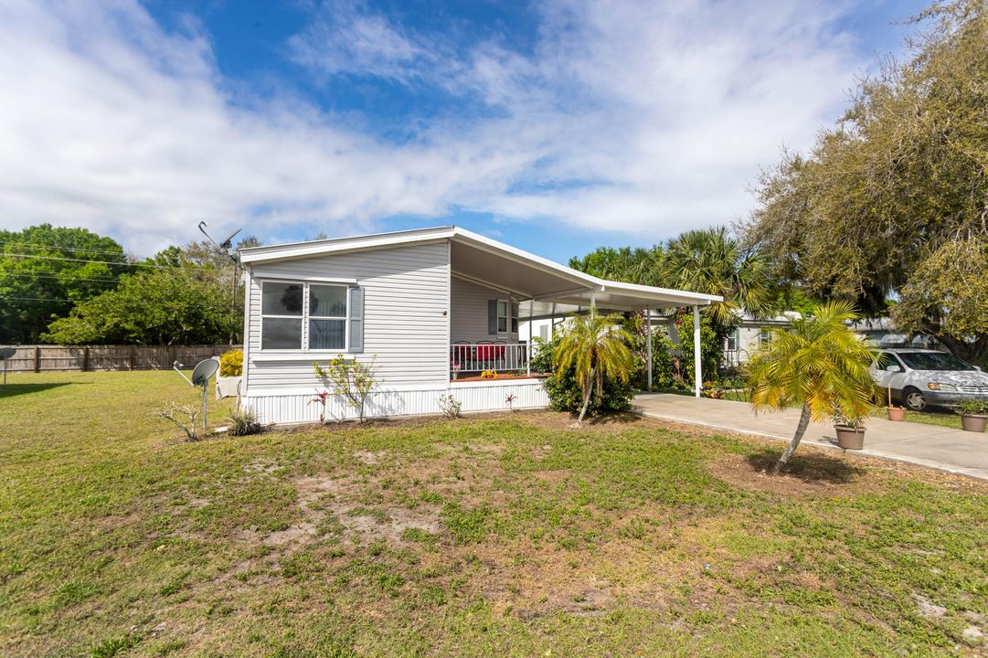 待售: $172,900 (2 贝兹, 2 浴室, 1286 平方英尺)