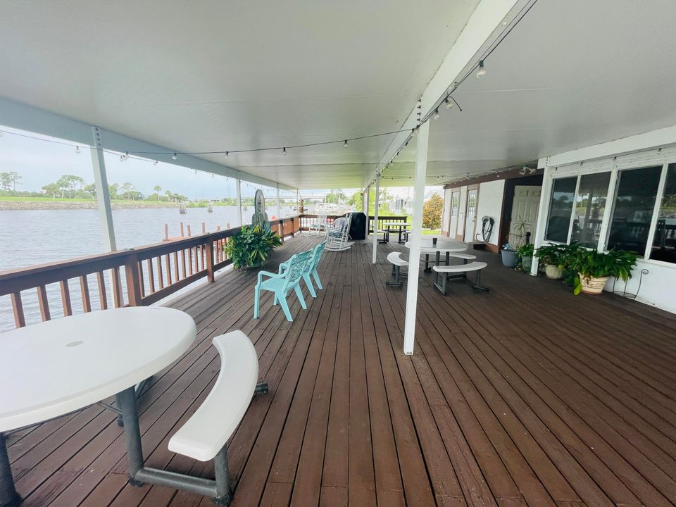 待售: $172,900 (2 贝兹, 2 浴室, 1286 平方英尺)