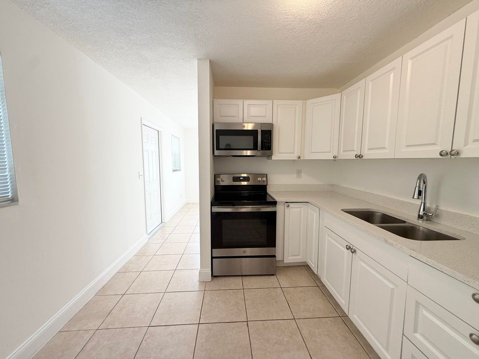 На продажу: $1,239,000 (0 спален, 0 ванн, 3384 Квадратных фут)