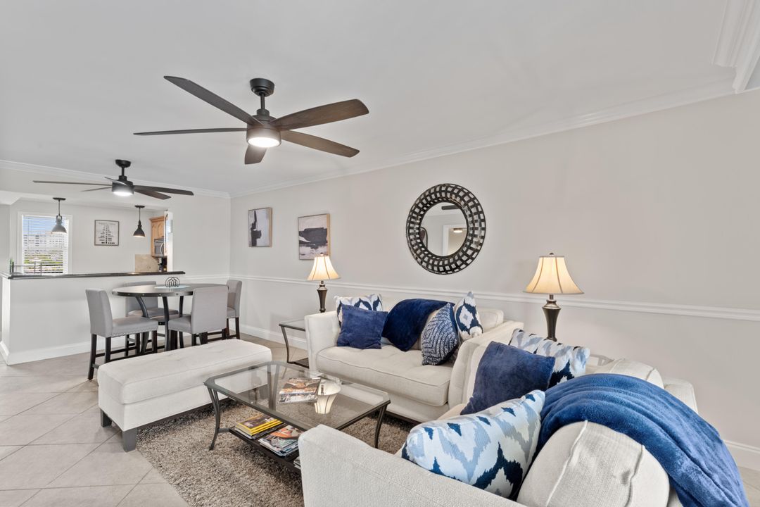 合同活跃: $5,200 (2 贝兹, 2 浴室, 802 平方英尺)