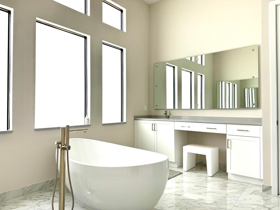 For Sale: $2,500,000 (4 beds, 4 baths, 3106 Square Feet)