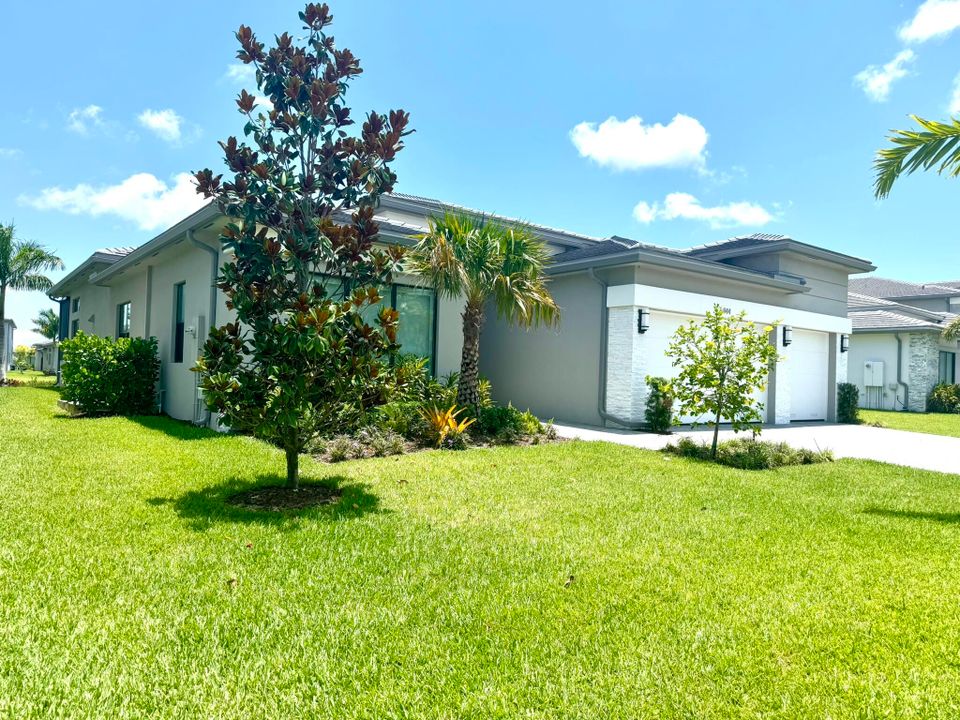 For Sale: $2,500,000 (4 beds, 4 baths, 3106 Square Feet)