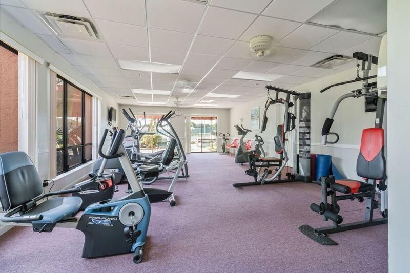 For Sale: $143,000 (2 beds, 2 baths, 1360 Square Feet)