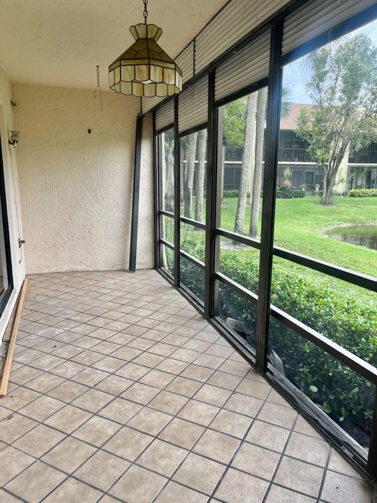 For Sale: $143,000 (2 beds, 2 baths, 1360 Square Feet)