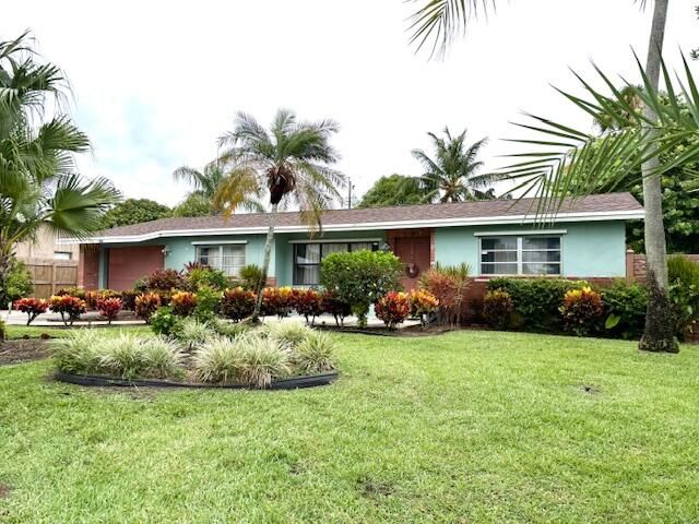 На продажу: $520,000 (4 спален, 2 ванн, 1569 Квадратных фут)