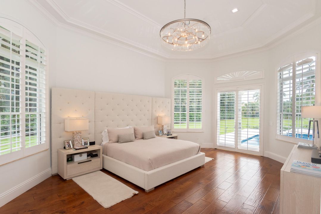 For Sale: $4,495,000 (6 beds, 7 baths, 6243 Square Feet)