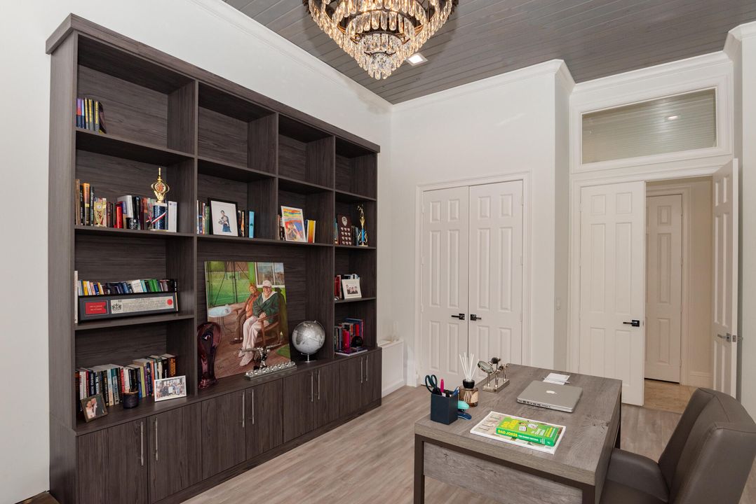 For Sale: $4,495,000 (6 beds, 7 baths, 6243 Square Feet)