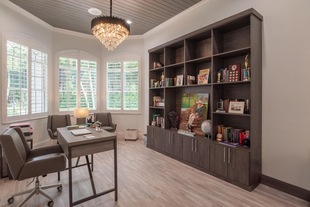 For Sale: $4,495,000 (6 beds, 7 baths, 6243 Square Feet)