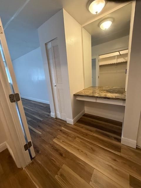 Active With Contract: $69,500 (1 beds, 1 baths, 928 Square Feet)