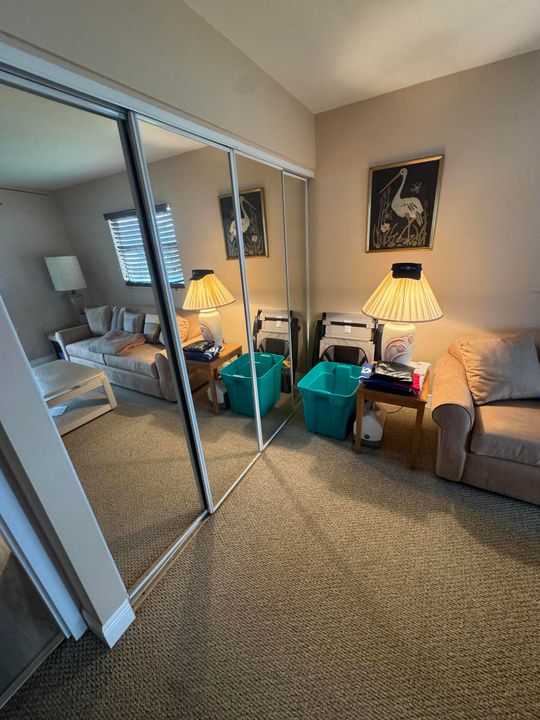 Active With Contract: $83,700 (2 beds, 2 baths, 880 Square Feet)