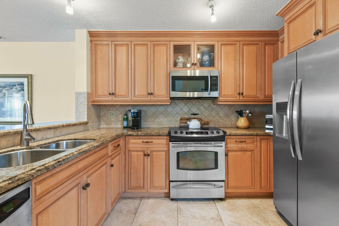 Activo con contrato: $3,000 (2 camas, 2 baños, 1431 Pies cuadrados)