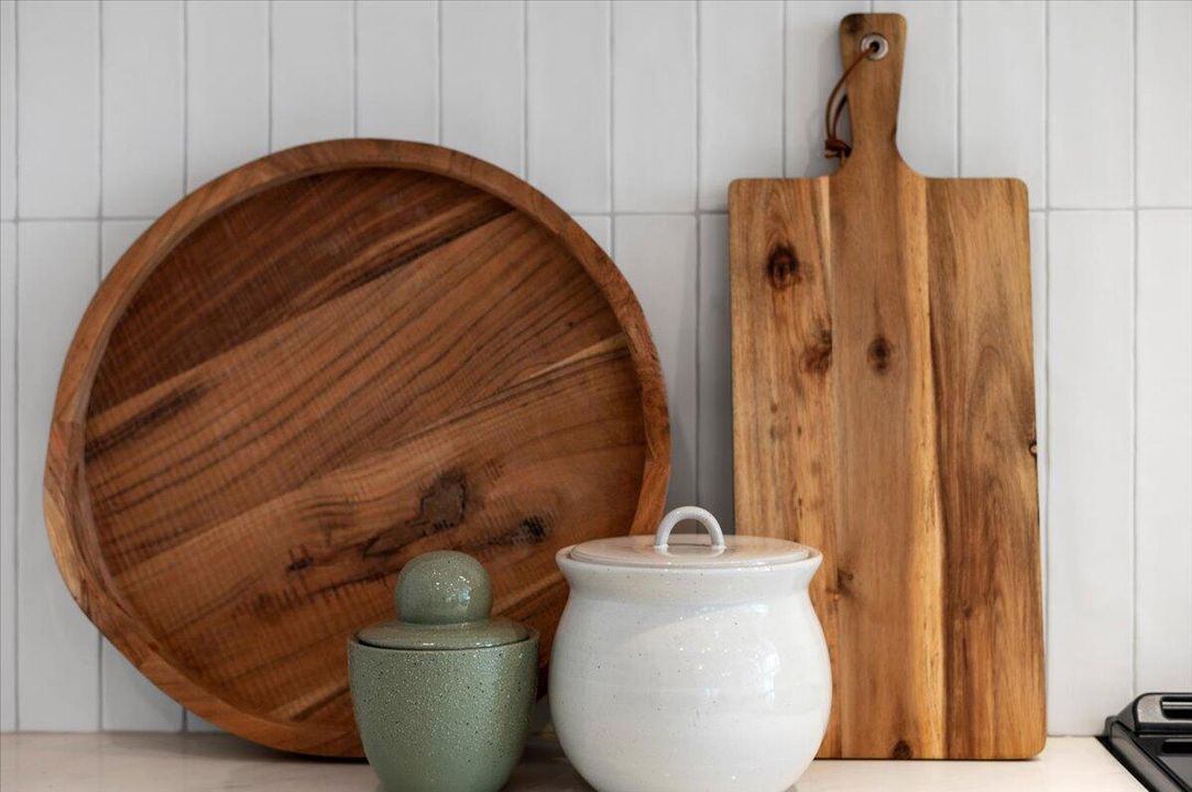 Activo con contrato: $899,900 (5 camas, 3 baños, 2338 Pies cuadrados)