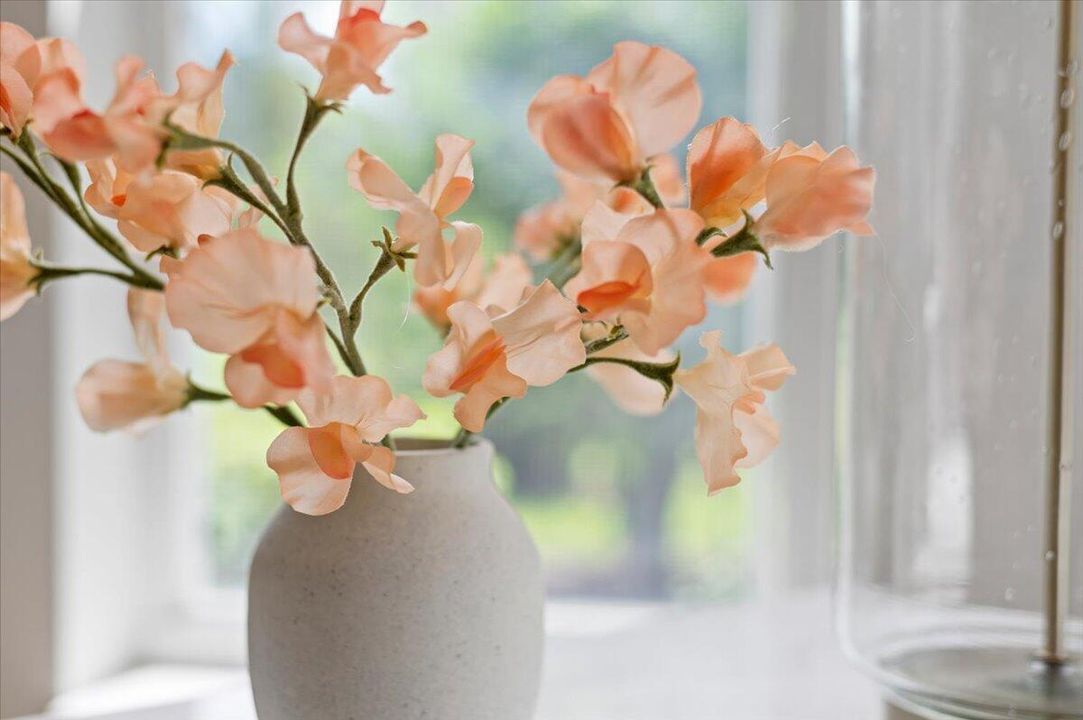 Activo con contrato: $899,900 (5 camas, 3 baños, 2338 Pies cuadrados)