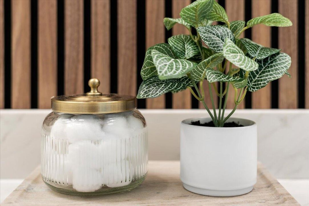 Activo con contrato: $899,900 (5 camas, 3 baños, 2338 Pies cuadrados)