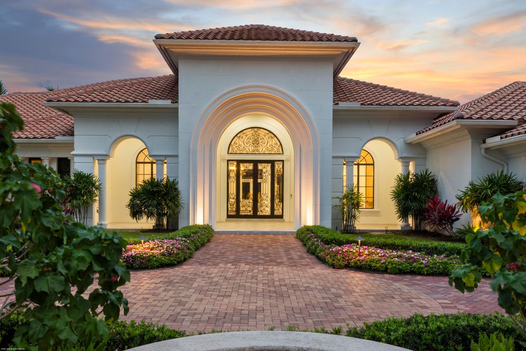 На продажу: $13,795,000 (5 спален, 7 ванн, 8254 Квадратных фут)