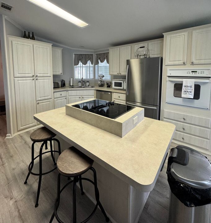 En Venta: $54,900 (2 camas, 2 baños, 1400 Pies cuadrados)