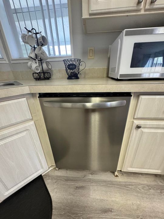 En Venta: $54,900 (2 camas, 2 baños, 1400 Pies cuadrados)