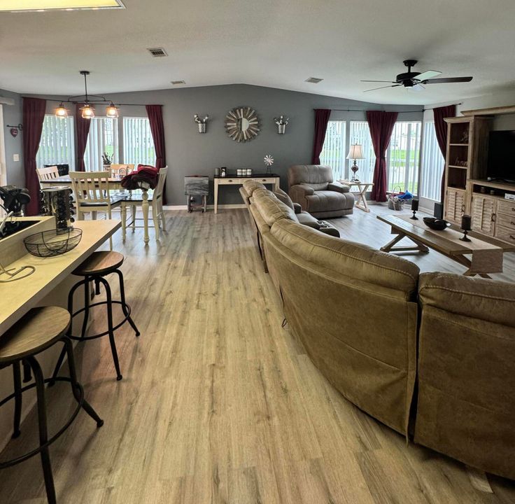 En Venta: $54,900 (2 camas, 2 baños, 1400 Pies cuadrados)