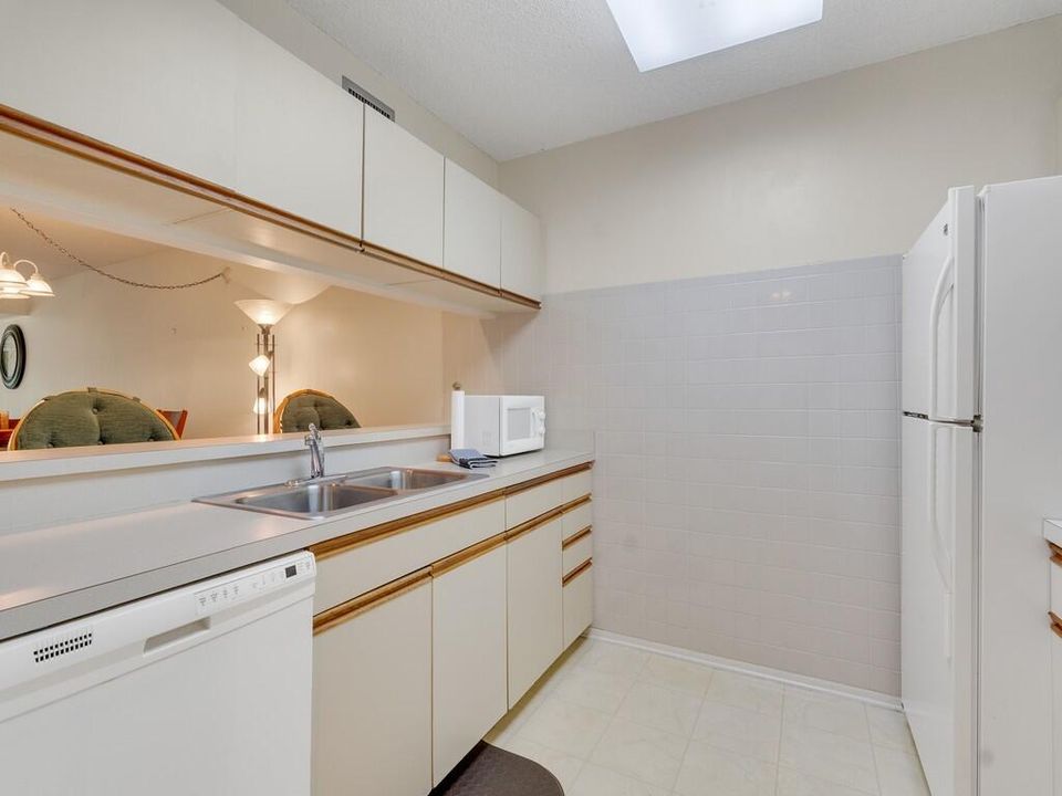 For Rent: $1,500 (2 beds, 2 baths, 1188 Square Feet)