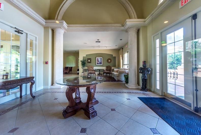 На продажу: $220,000 (2 спален, 2 ванн, 1140 Квадратных фут)