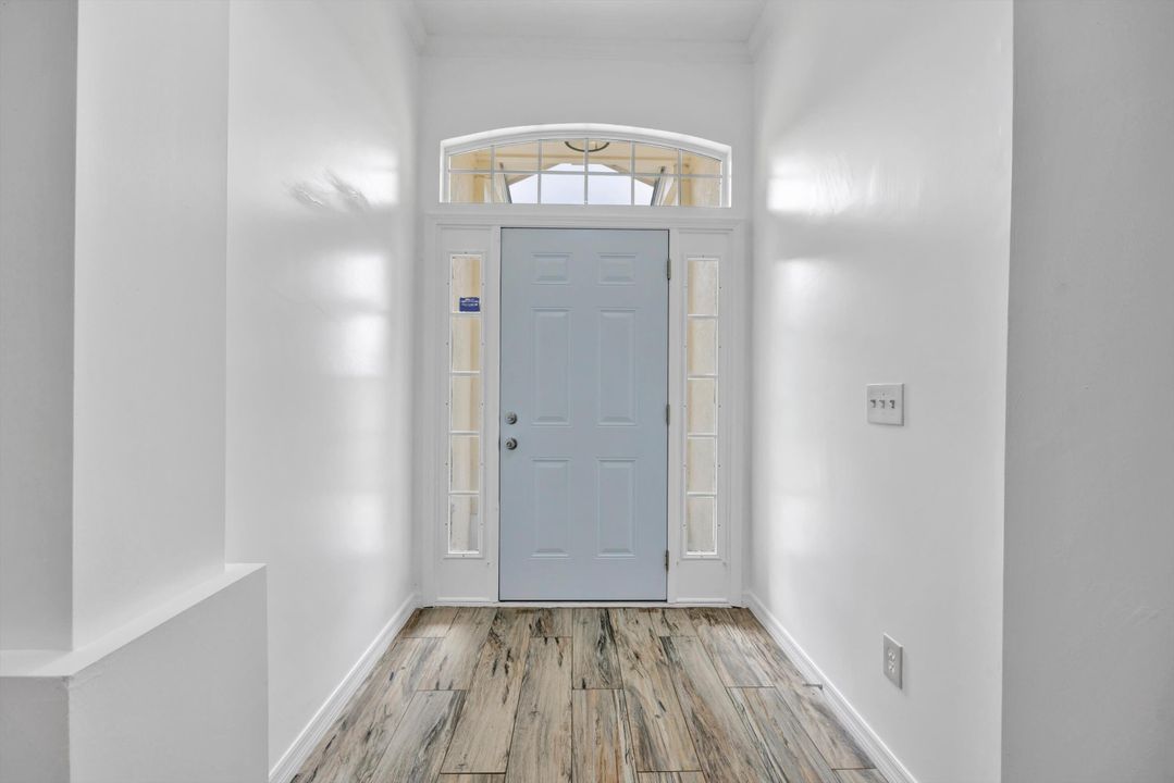 待售: $410,000 (4 贝兹, 3 浴室, 3062 平方英尺)