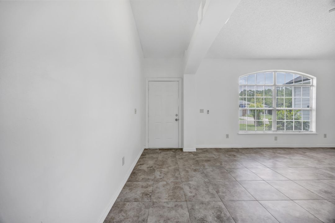 En Venta: $280,000 (3 camas, 2 baños, 1690 Pies cuadrados)