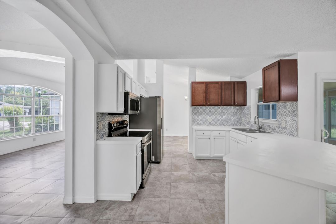 En Venta: $280,000 (3 camas, 2 baños, 1690 Pies cuadrados)