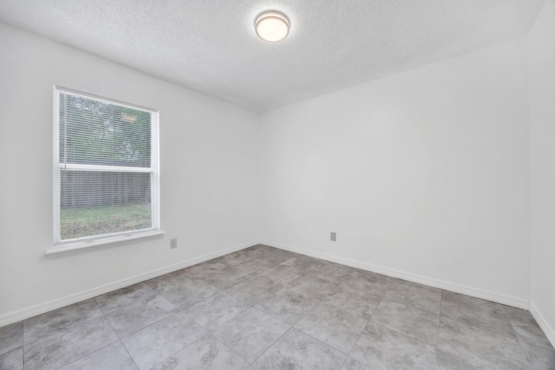 En Venta: $280,000 (3 camas, 2 baños, 1690 Pies cuadrados)