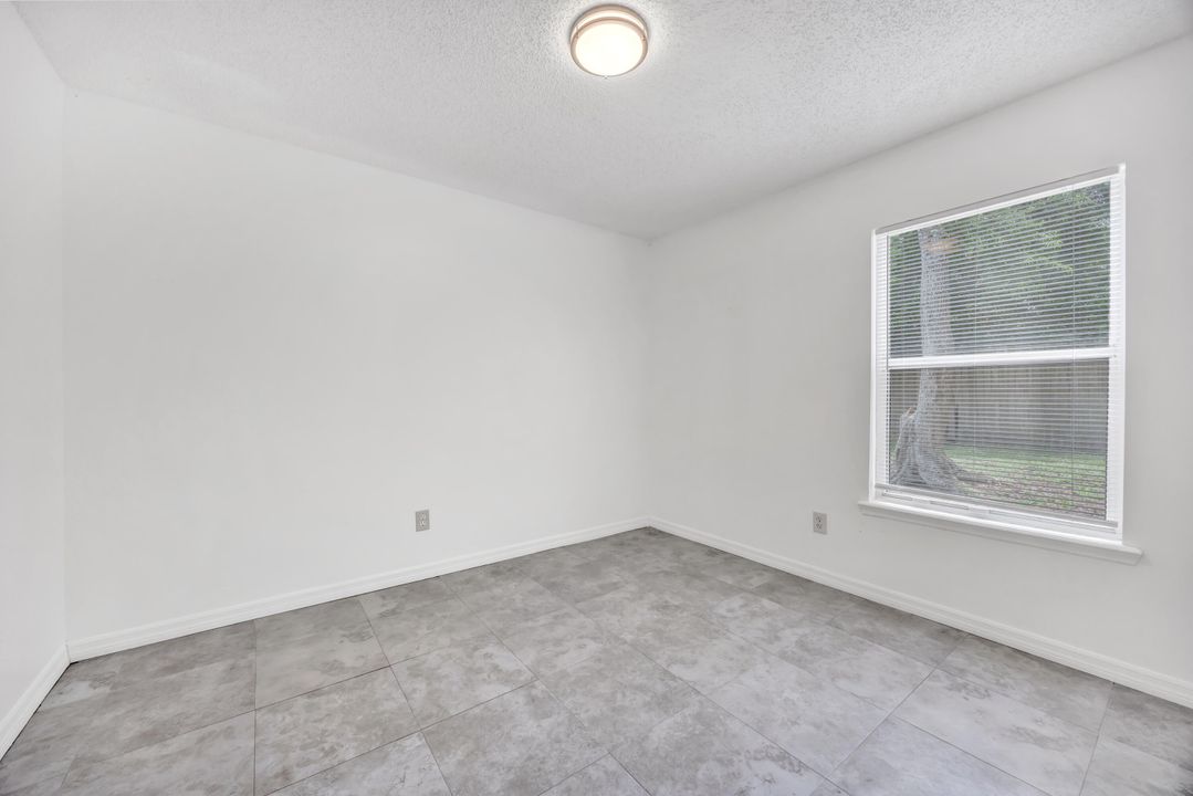 En Venta: $280,000 (3 camas, 2 baños, 1690 Pies cuadrados)