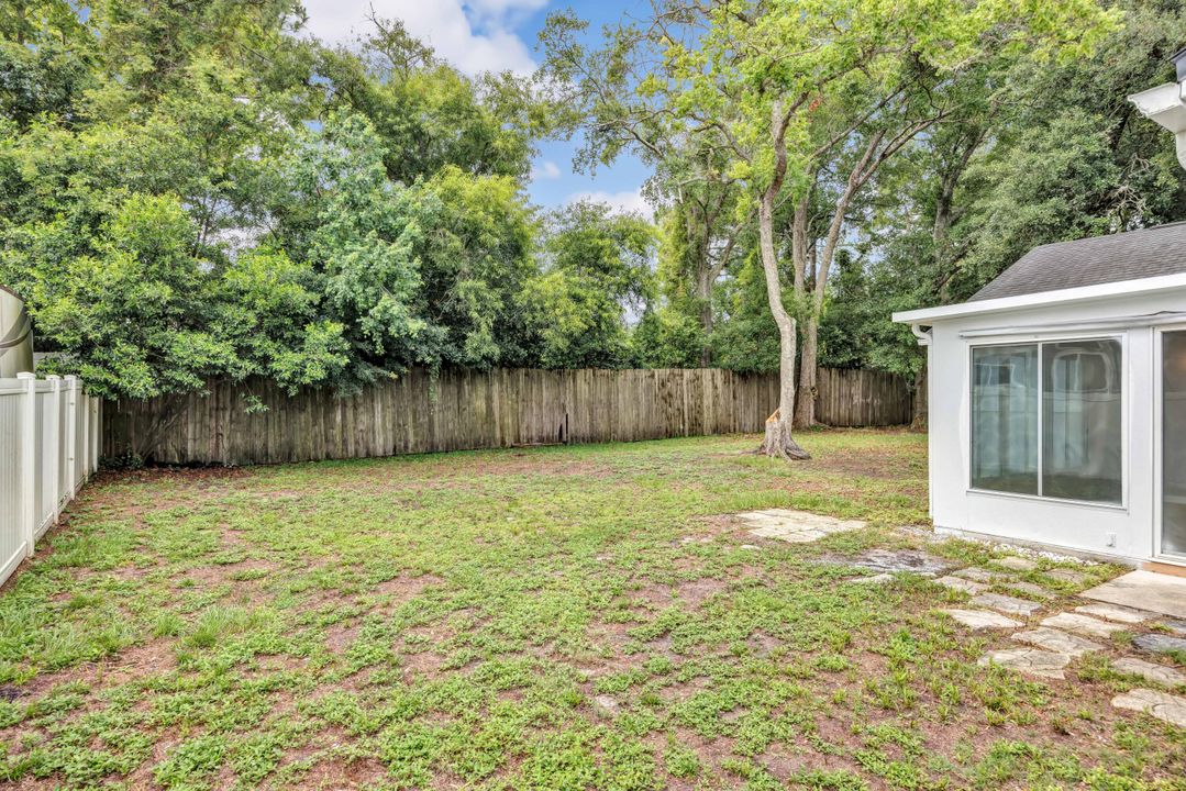 En Venta: $280,000 (3 camas, 2 baños, 1690 Pies cuadrados)