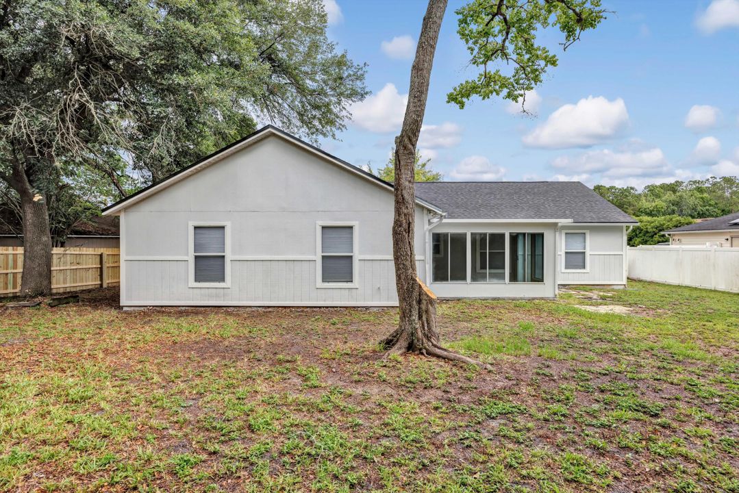 En Venta: $280,000 (3 camas, 2 baños, 1690 Pies cuadrados)