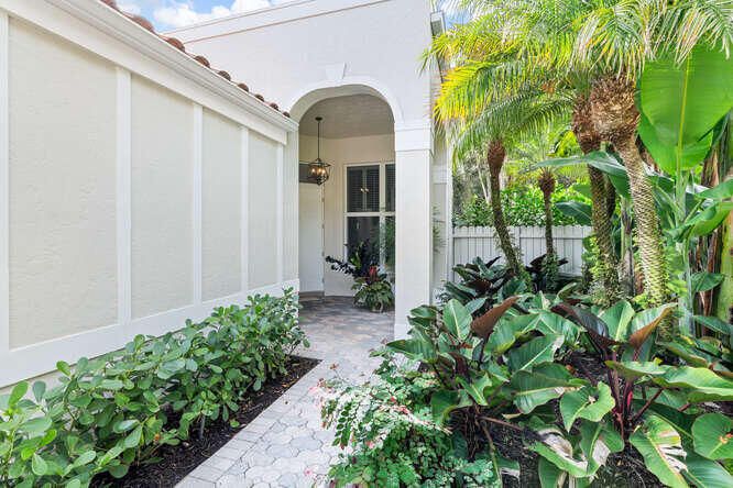 待售: $1,599,000 (3 贝兹, 3 浴室, 2099 平方英尺)