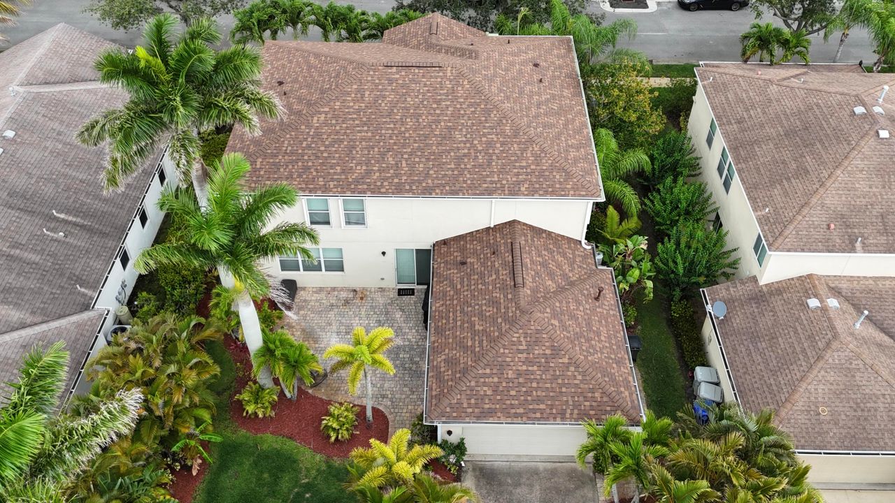 For Sale: $549,900 (5 beds, 3 baths, 3750 Square Feet)