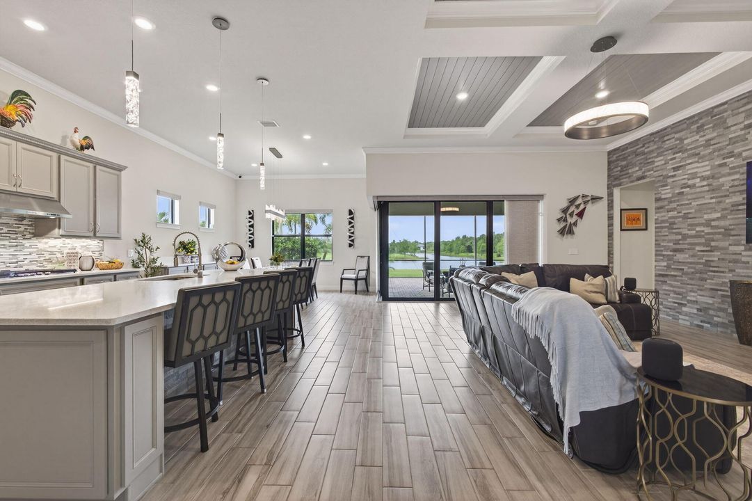 Под контрактом: $1,200,000 (3 спален, 3 ванн, 2534 Квадратных фут)